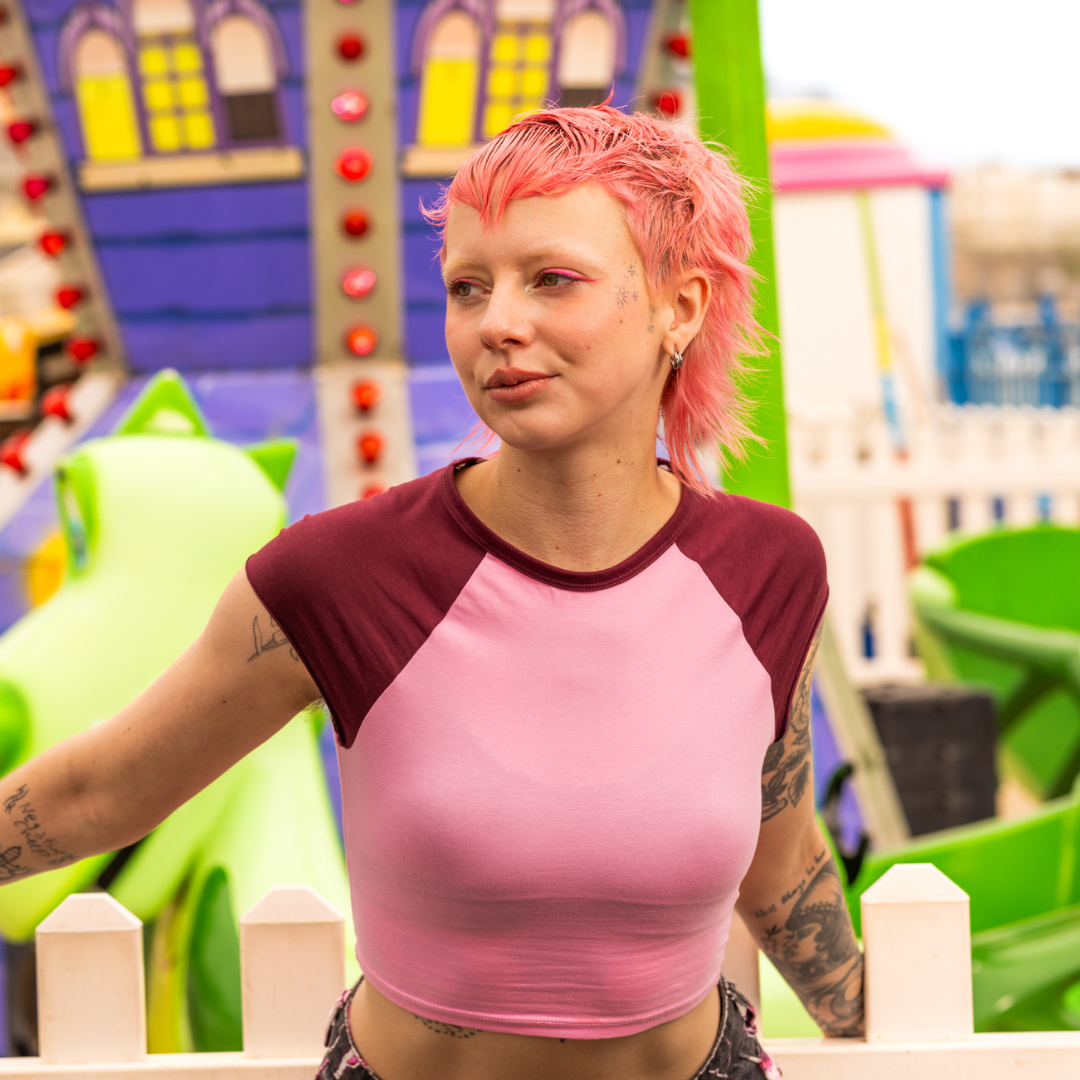 Crazy Color's person with pink hair by ABS France Wholesale
