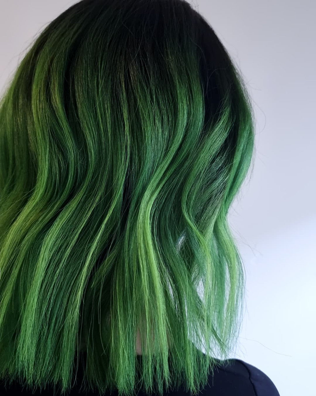 Crazy Color's person with green hair by ABS France Wholesale